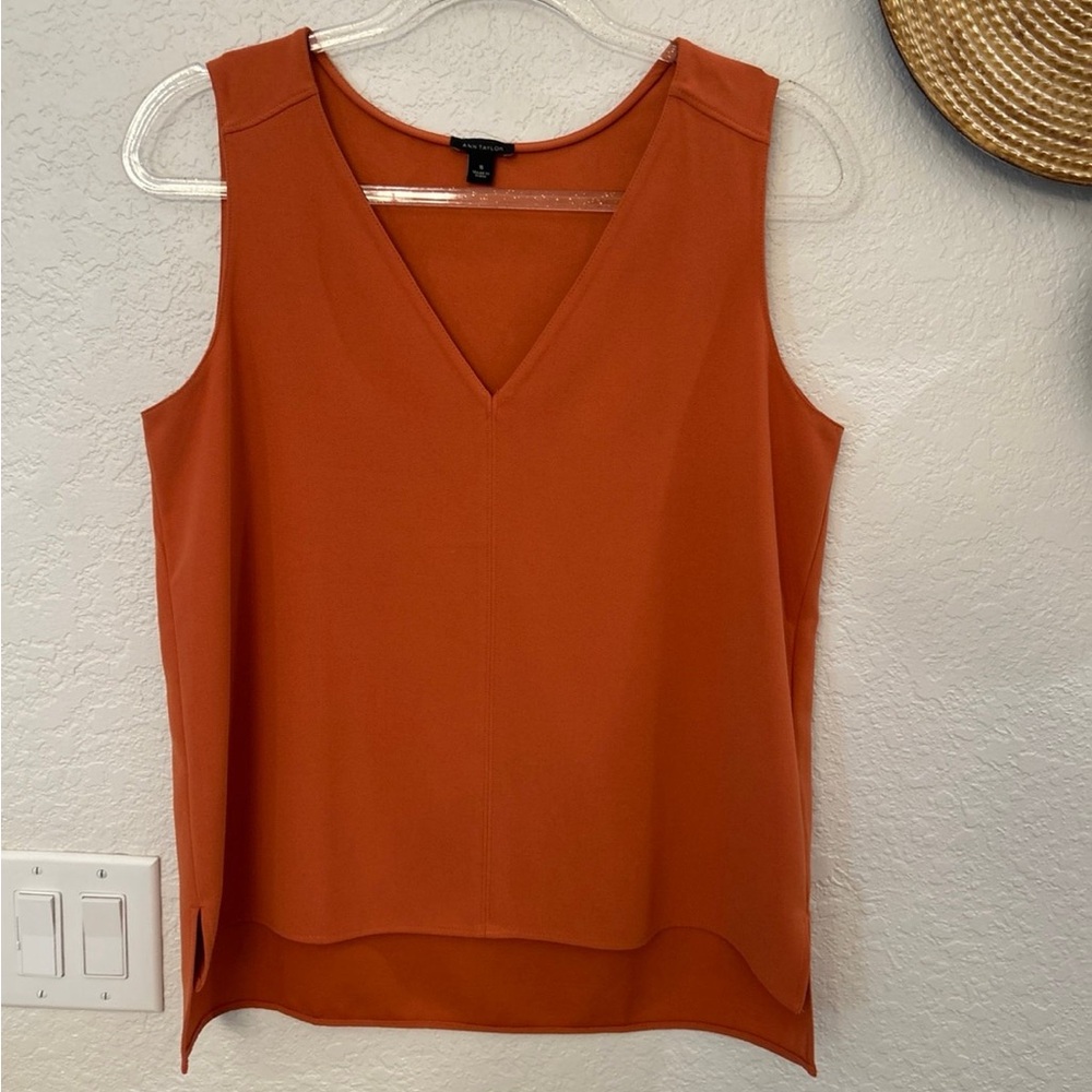 Ann‎ Taylor vibrant orange tank size Small